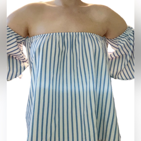 50% OFF Off the shoulder top - Picture 1 of 3